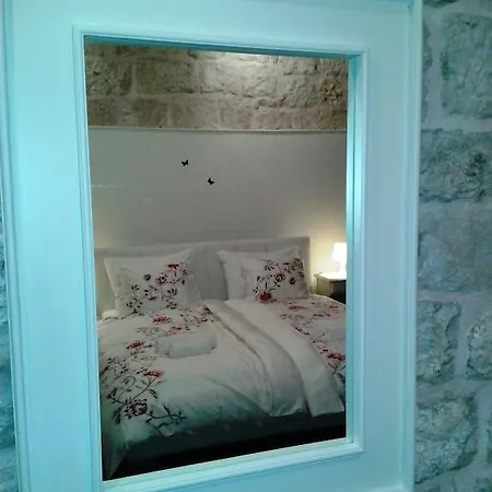 Milion Gostinjska kuća